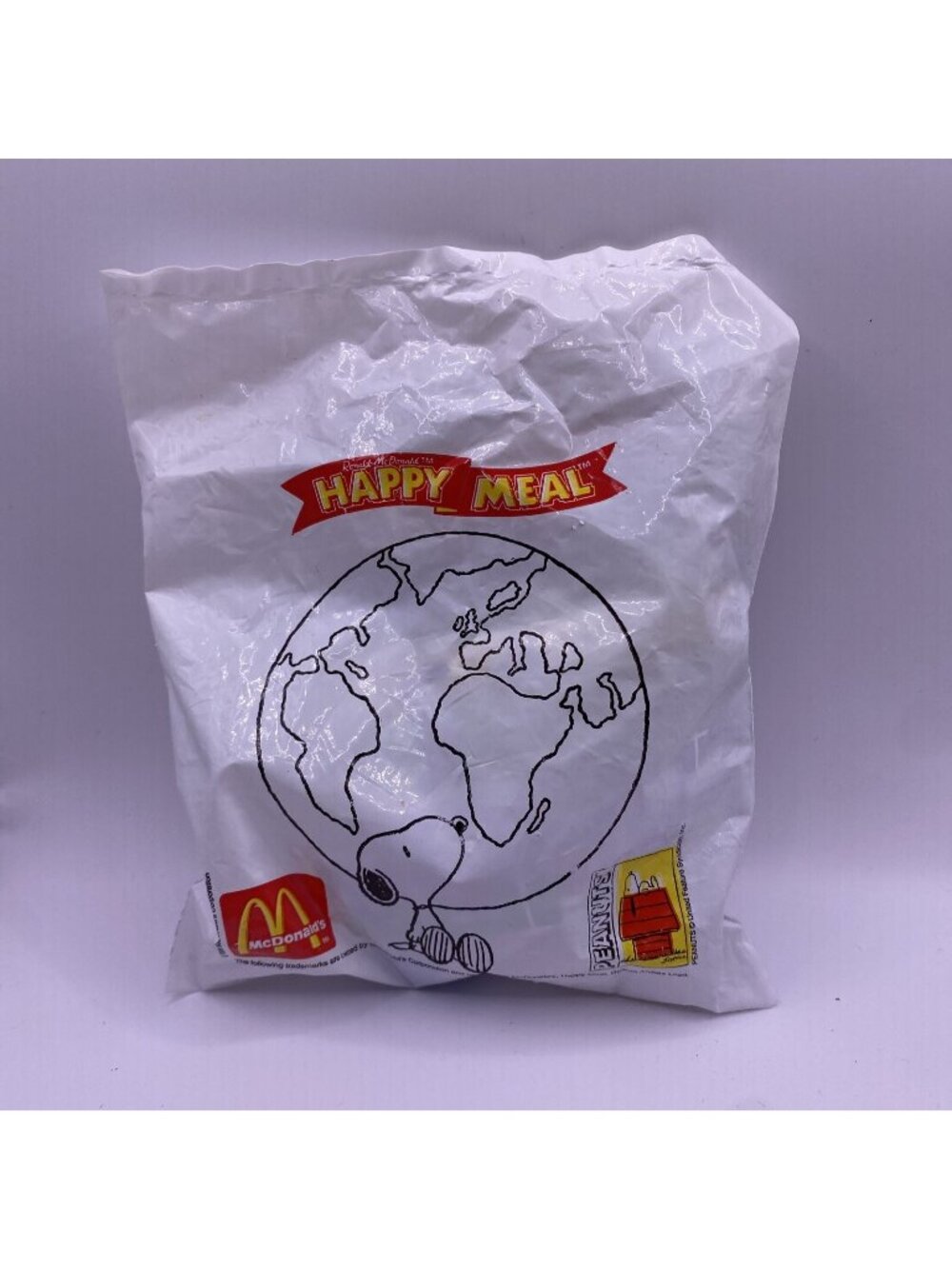 Vintage 1999 McDonald’s Happy Meal Peanuts Around The World Snoopy Mystery Toy